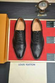 Picture of Louis Vuitton Shoes _SKULVsz38-45hnh030414488